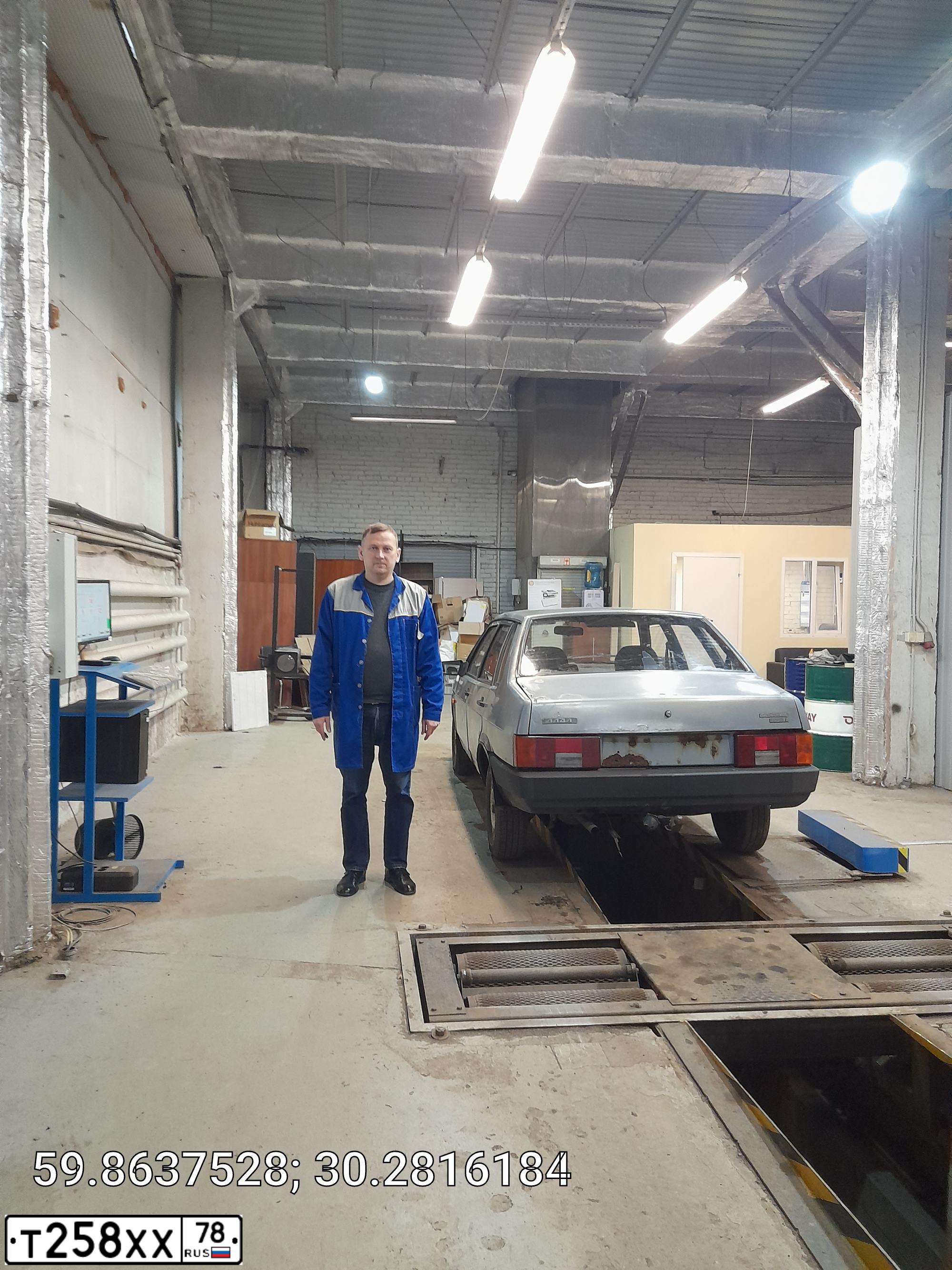 Фото автомобиля LADA 2109 SAMARA, 2001 — госномер Т258ХХ78