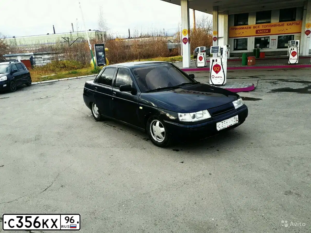 Фото автомобиля LADA 2110, 2003 — госномер С356КХ96. Цвет: СИНИЙ