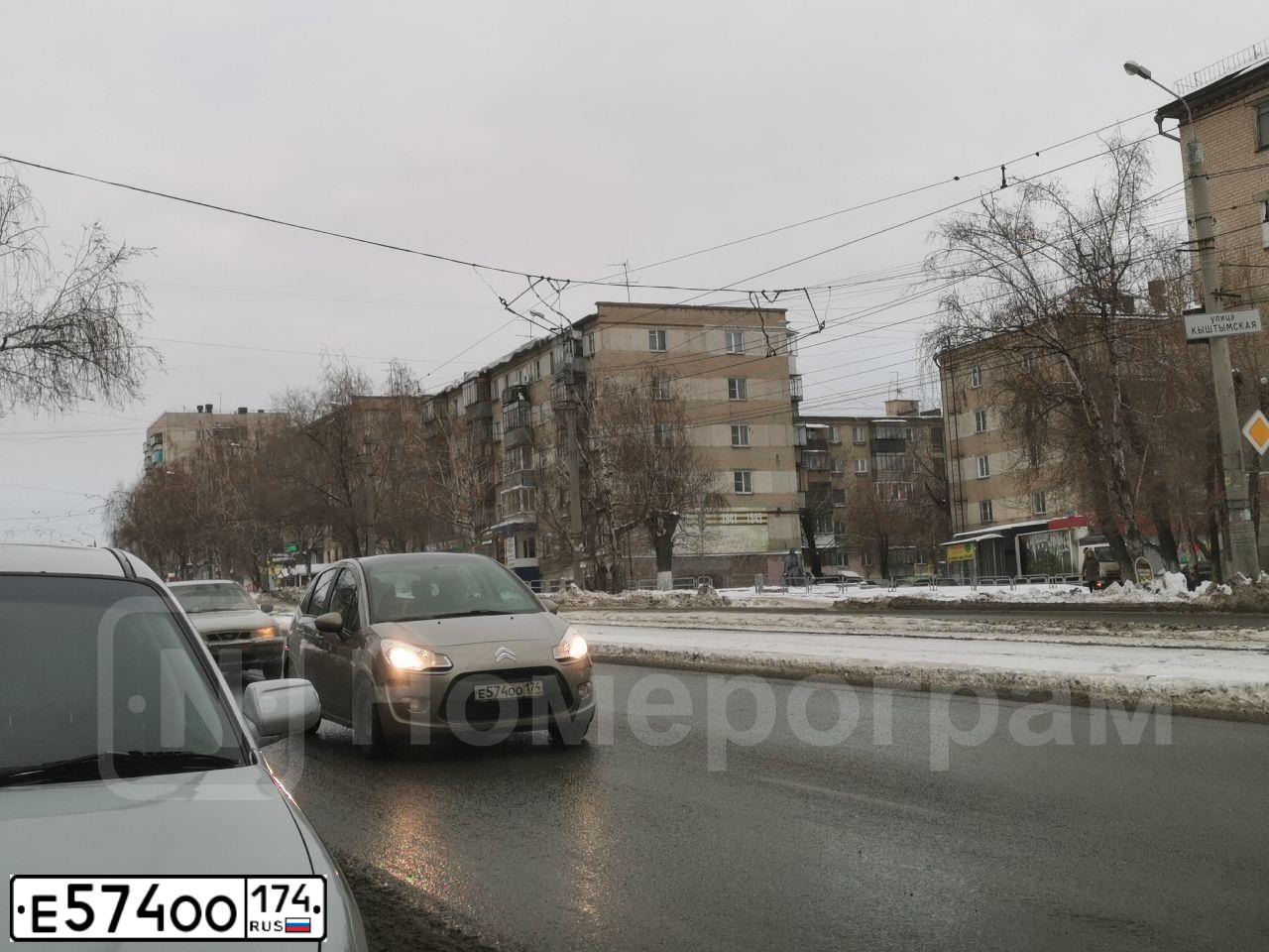 Фото автомобиля CITROEN C3, 2011 — госномер М333ВМ174. Цвет: ЗОЛОТИСТЫЙ