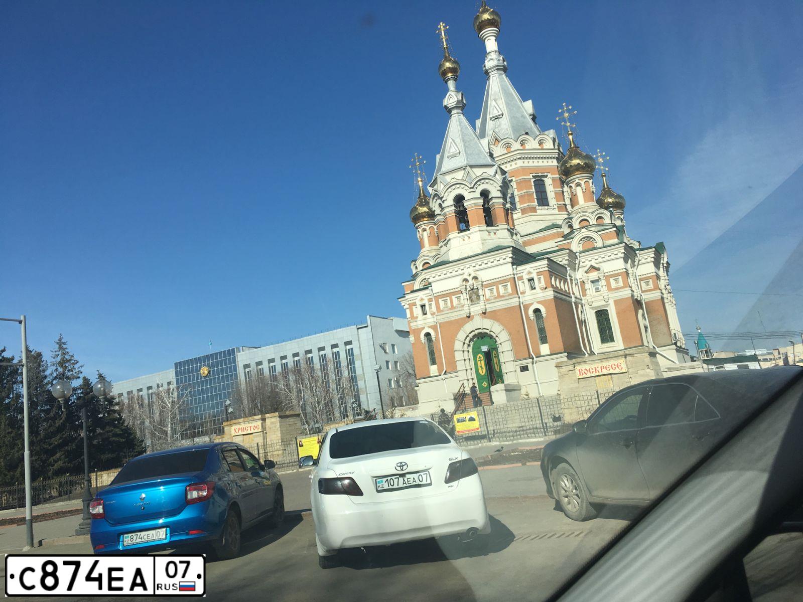 Фото автомобиля GAZ 3302 EL, 2006 — госномер С874ЕА07. Цвет: Белый