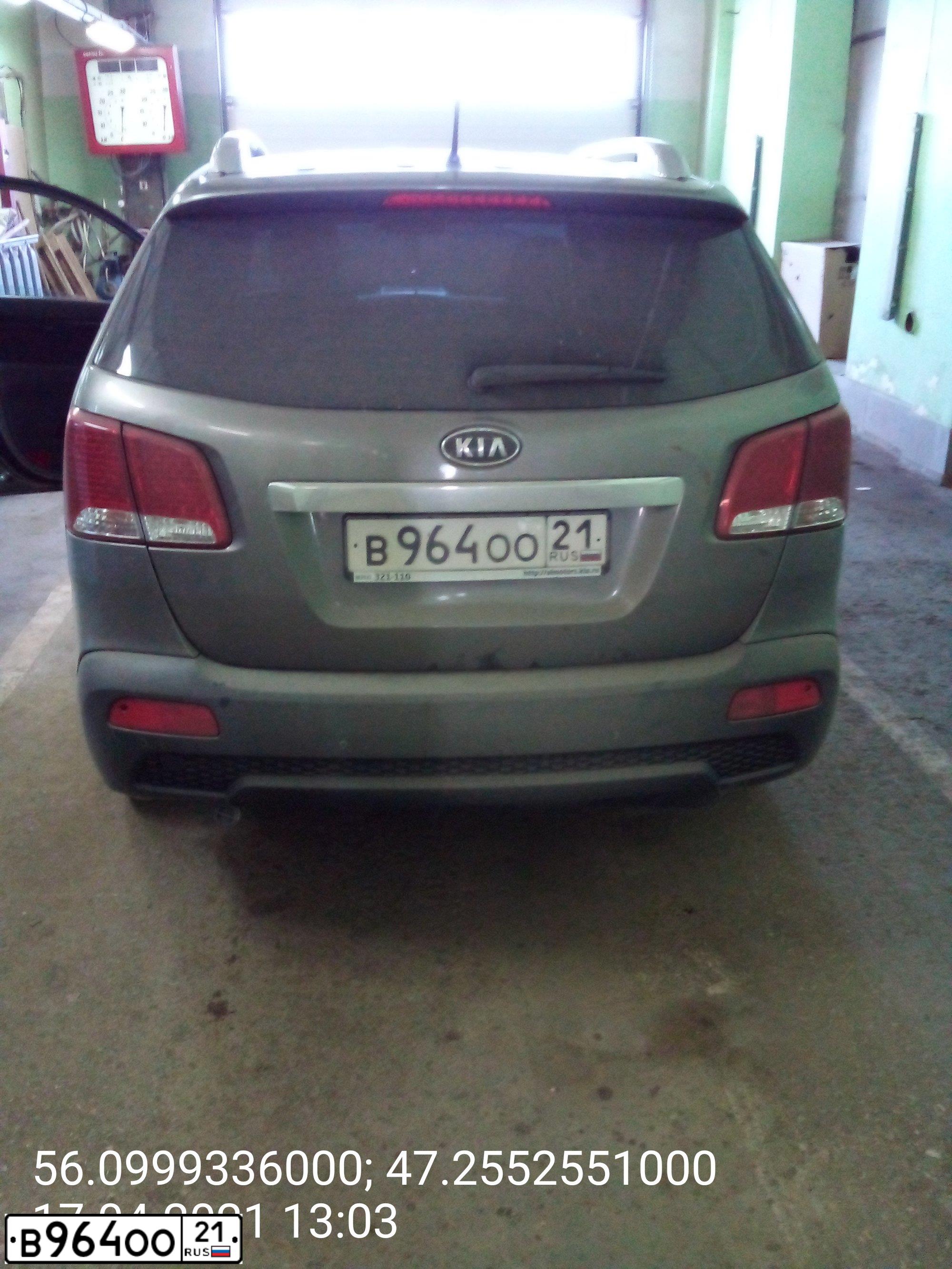 Фото автомобиля KIA SORENTO, 2012 — госномер К593ТХ21. Цвет: ПЕРЛАМУТРОВО-СЕРЕБРИСТЫЙ