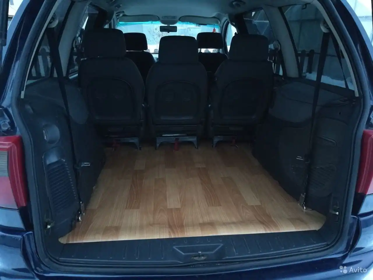Фото автомобиля FORD GALAXY, 1996 — госномер А977АК977. Цвет: синий