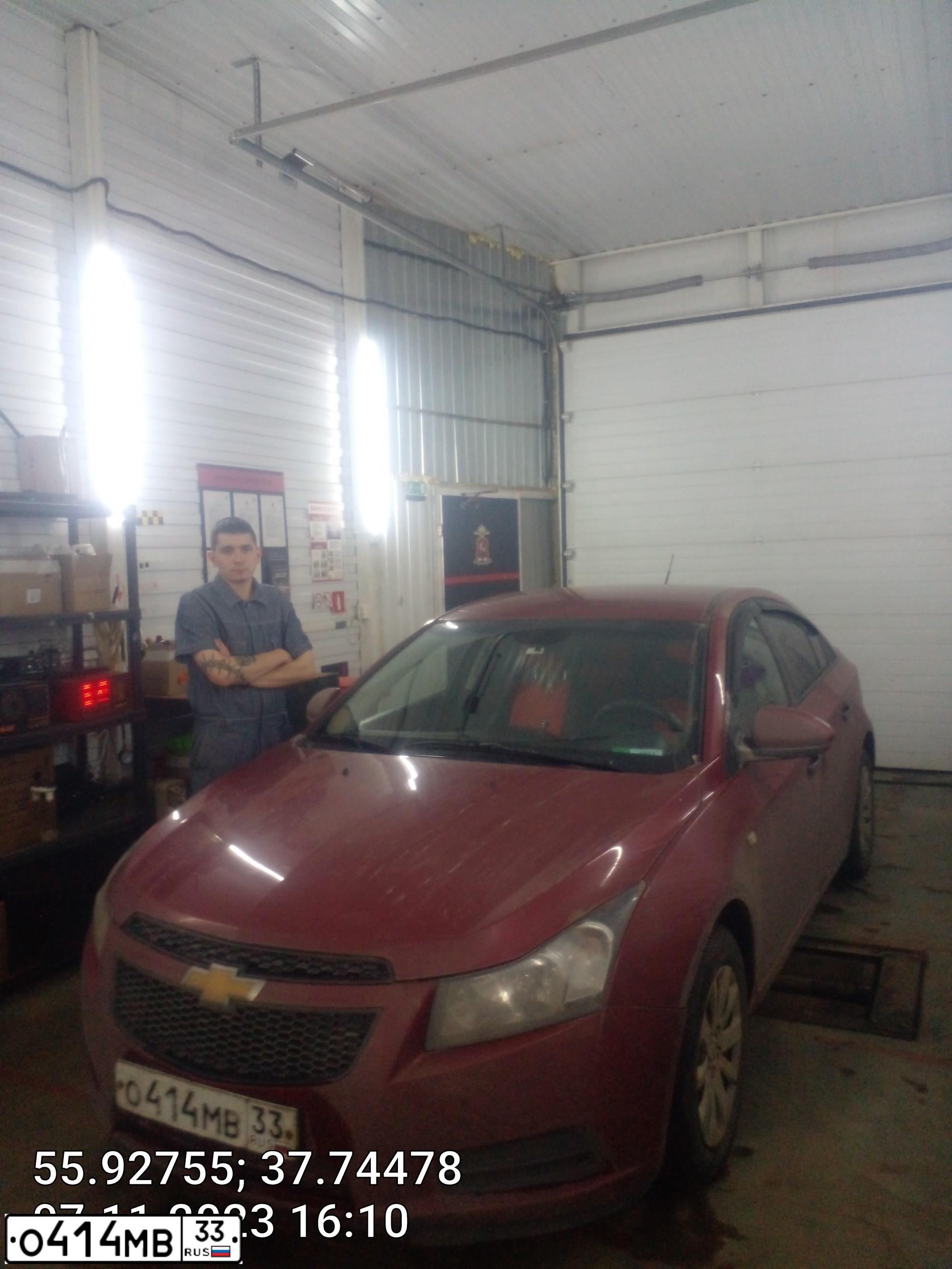 Фото автомобиля CHEVROLET CRUZE, 2011 — госномер М954ТУ797. Цвет: КРАСНЫЙ