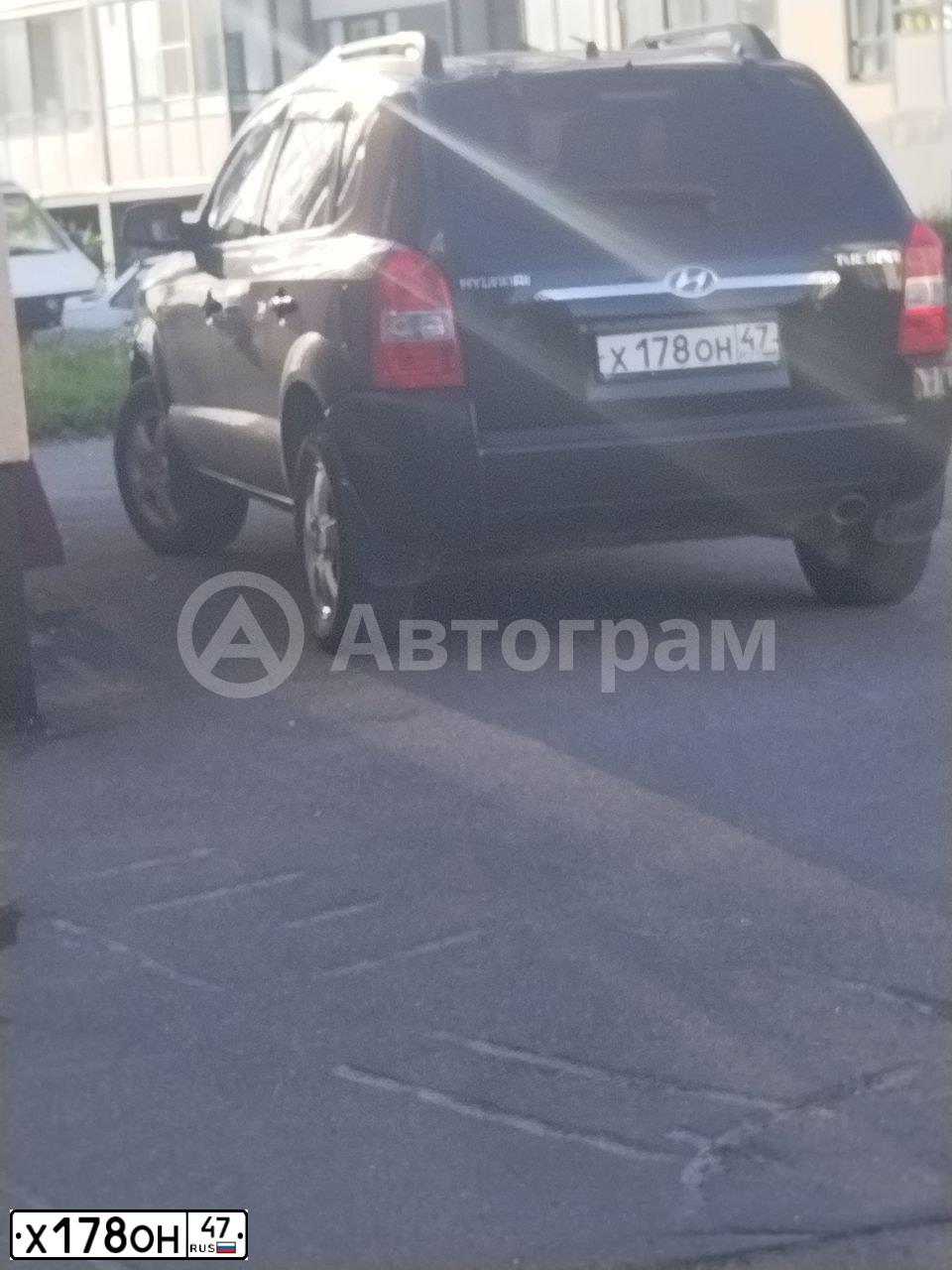 Фото автомобиля HYUNDAI TUCSON, 2007 — госномер Х178ОН47. Цвет: ЧЕРНЫЙ