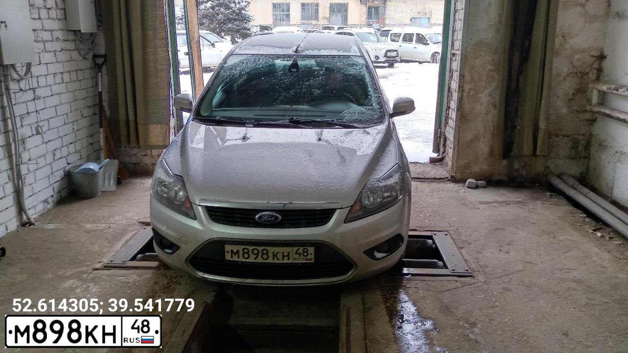 Фото автомобиля FORD FOCUS, 2008 — госномер М898КН48. Цвет: СЕРЕБРИСТЫЙ