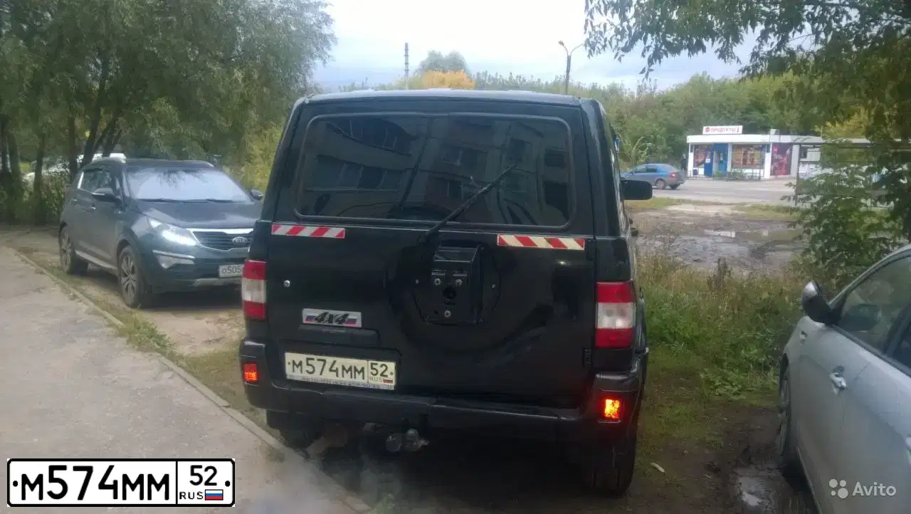 Фото автомобиля LANDROVER DISCOVERY, 2005 — госномер М574ММ52. Цвет: ЧЕРНЫЙ