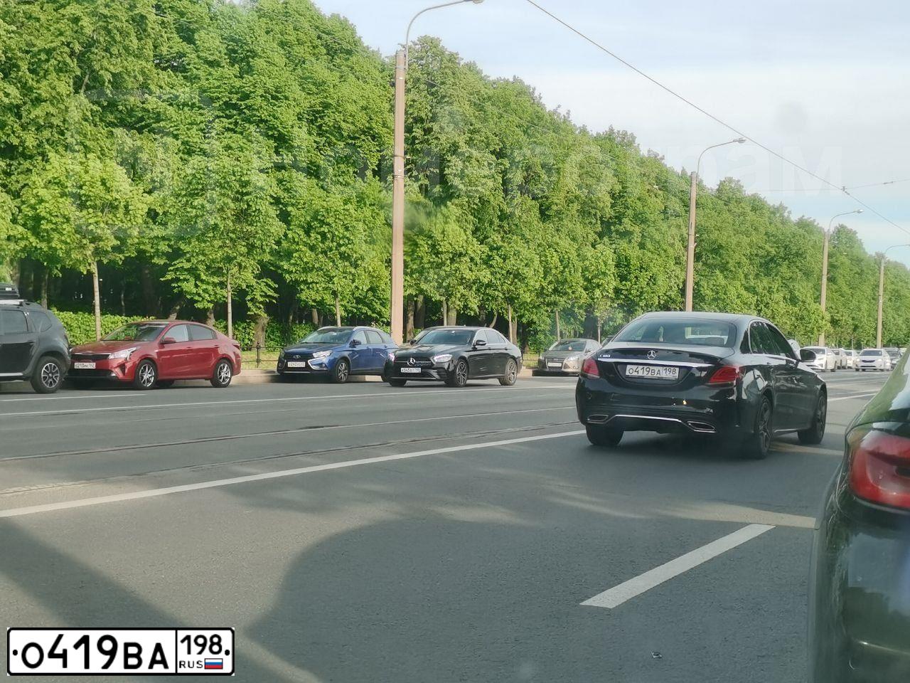 Фото автомобиля MERCEDES C-KLASSE, 2019 — госномер О419ВА198. Цвет: ЧЕРНЫЙ
