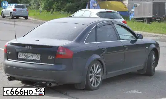 Фото автомобиля AUDI A6, 2000 — госномер В666ХТ82. Цвет: синий