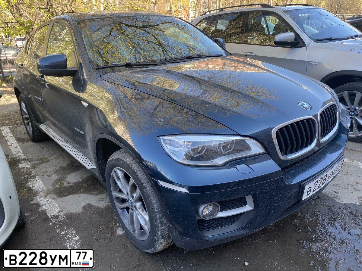 Фото автомобиля BMW X6, 2013 — госномер Р777ОМ197. Цвет: синий