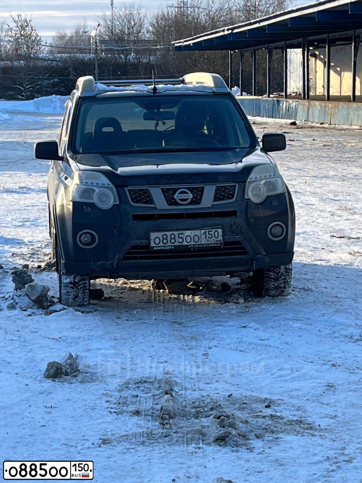 Фото автомобиля LANDROVER FREELANDER, 1999 — госномер У003ЕТ69. Цвет: ЗЕЛЕНЫЙ ТЕМНЫЙ