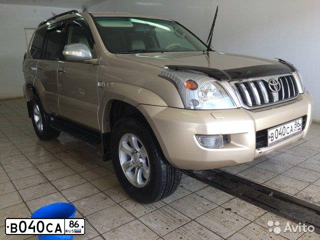 Фото автомобиля TOYOTA LANDCRUISER 200, 2009 — госномер В040СА86. Цвет: ЧЕРНЫЙ