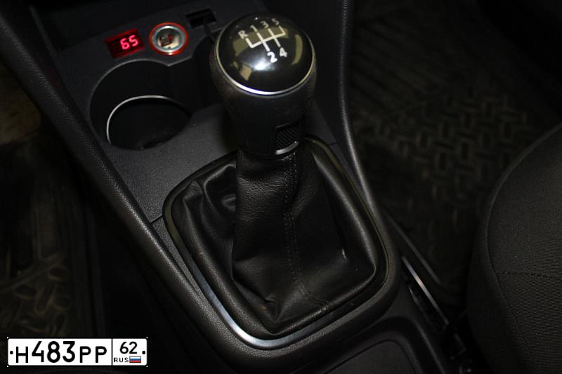 Фото автомобиля VOLKSWAGEN POLO, 2012 — госномер Н483РР62. Цвет: СЕРЕБРИСТЫЙ