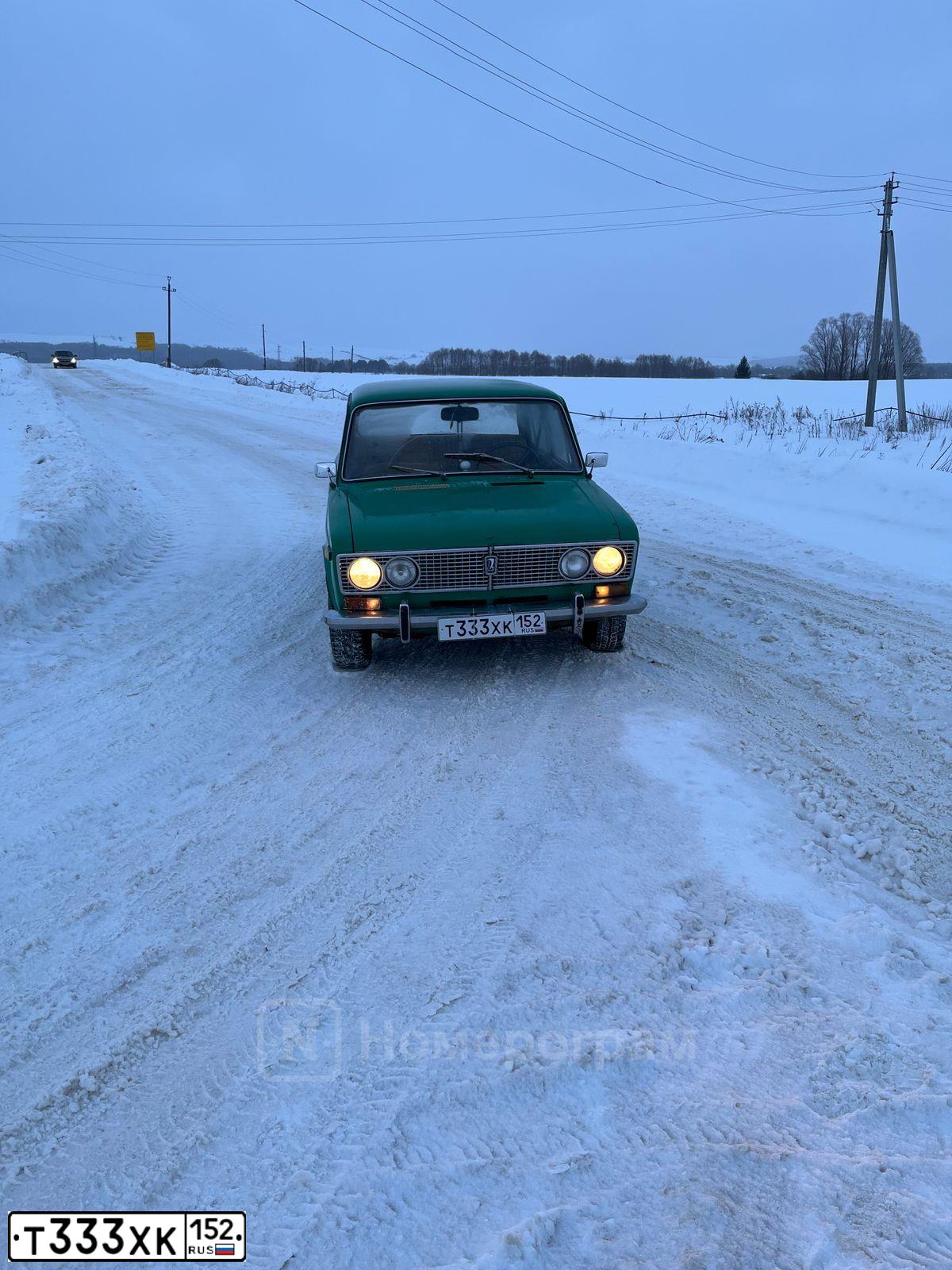 Фото автомобиля LADA 2170 PRIORA, 2010 — госномер В977РВ152. Цвет: СЕРО-ЗЕЛЕНЫЙ