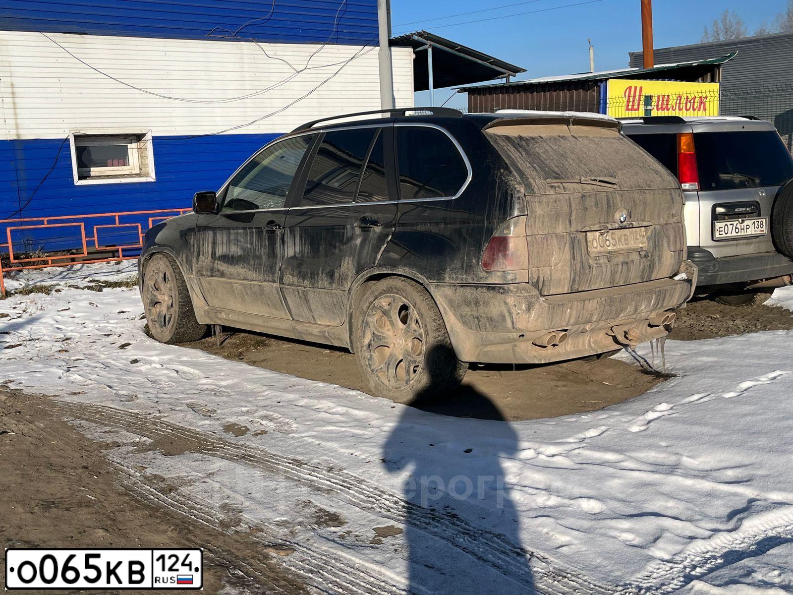 Фото автомобиля BMW X5, 2003 — госномер О065КВ124. Цвет: ЧЕРНЫЙ