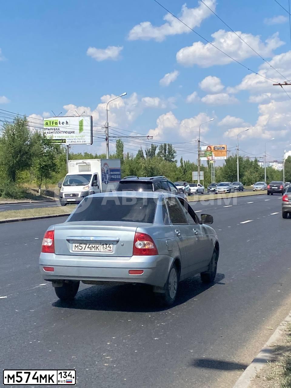 Фото автомобиля LADA PRIORA, 2007 — госномер Е469НХ30. Цвет: СЕРЕБРИСТО ГОЛУБОЙ