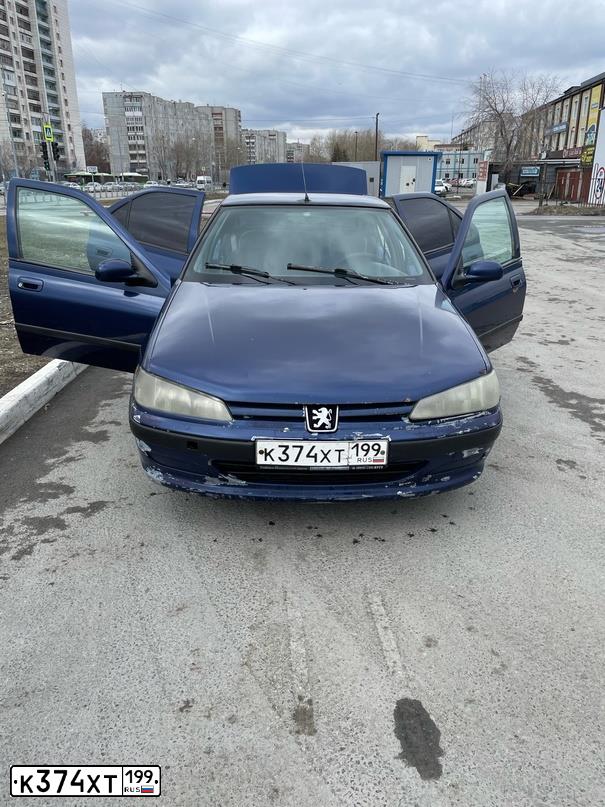 Фото автомобиля PEUGEOT 406, 1997 — госномер К374ХТ199. Цвет: синий