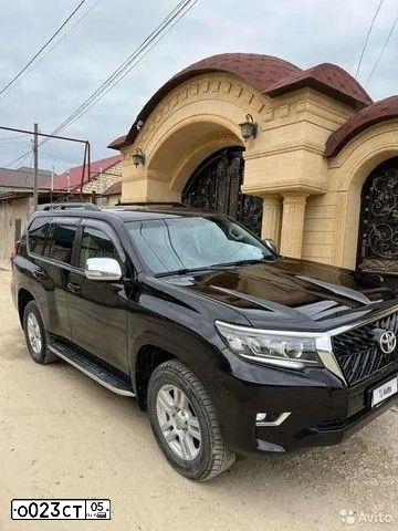 Фото автомобиля TOYOTA LANDCRUISER, 2010 — госномер О023СТ05. Цвет: ЧЕРНЫЙ