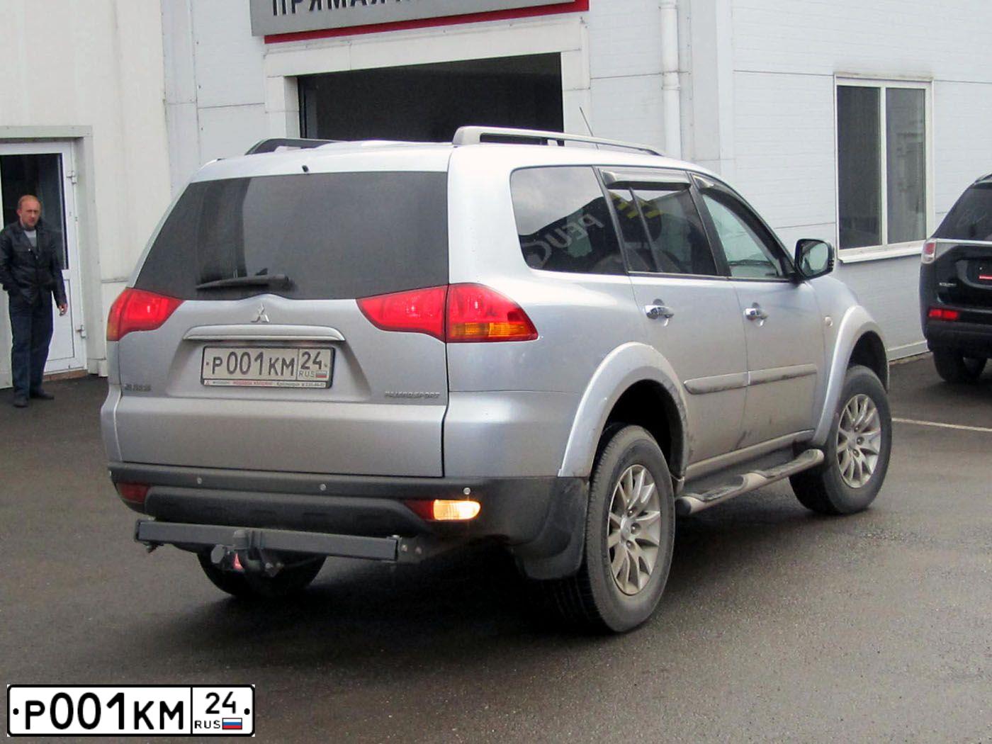 Фото автомобиля MITSUBISHI PAJERO SPORT, 2009 — госномер Р001КМ24. Цвет: СЕРЕБРИСТЫЙ