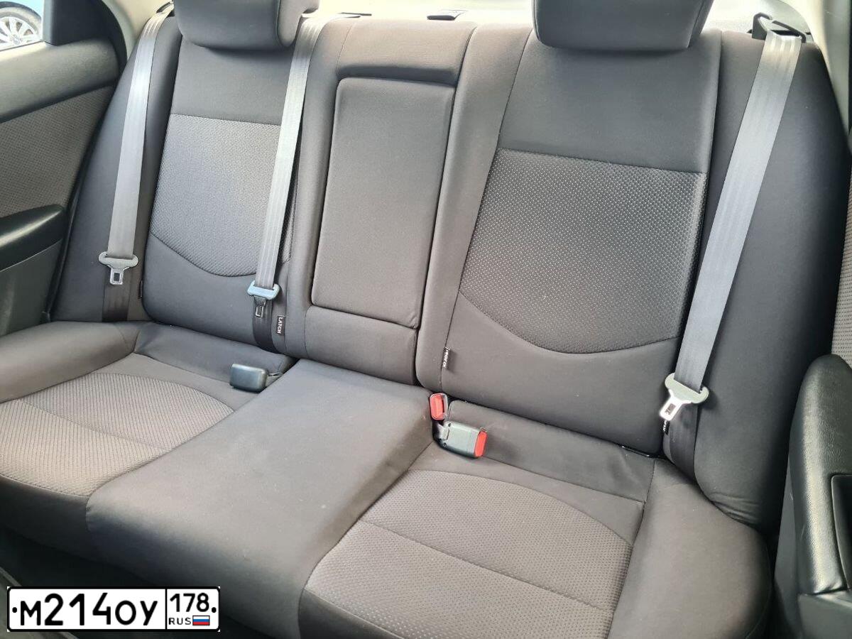 Фото автомобиля KIA CERATO, 2012 — госномер Е183НН147. Цвет: СЕРЕБРИСТЫЙ