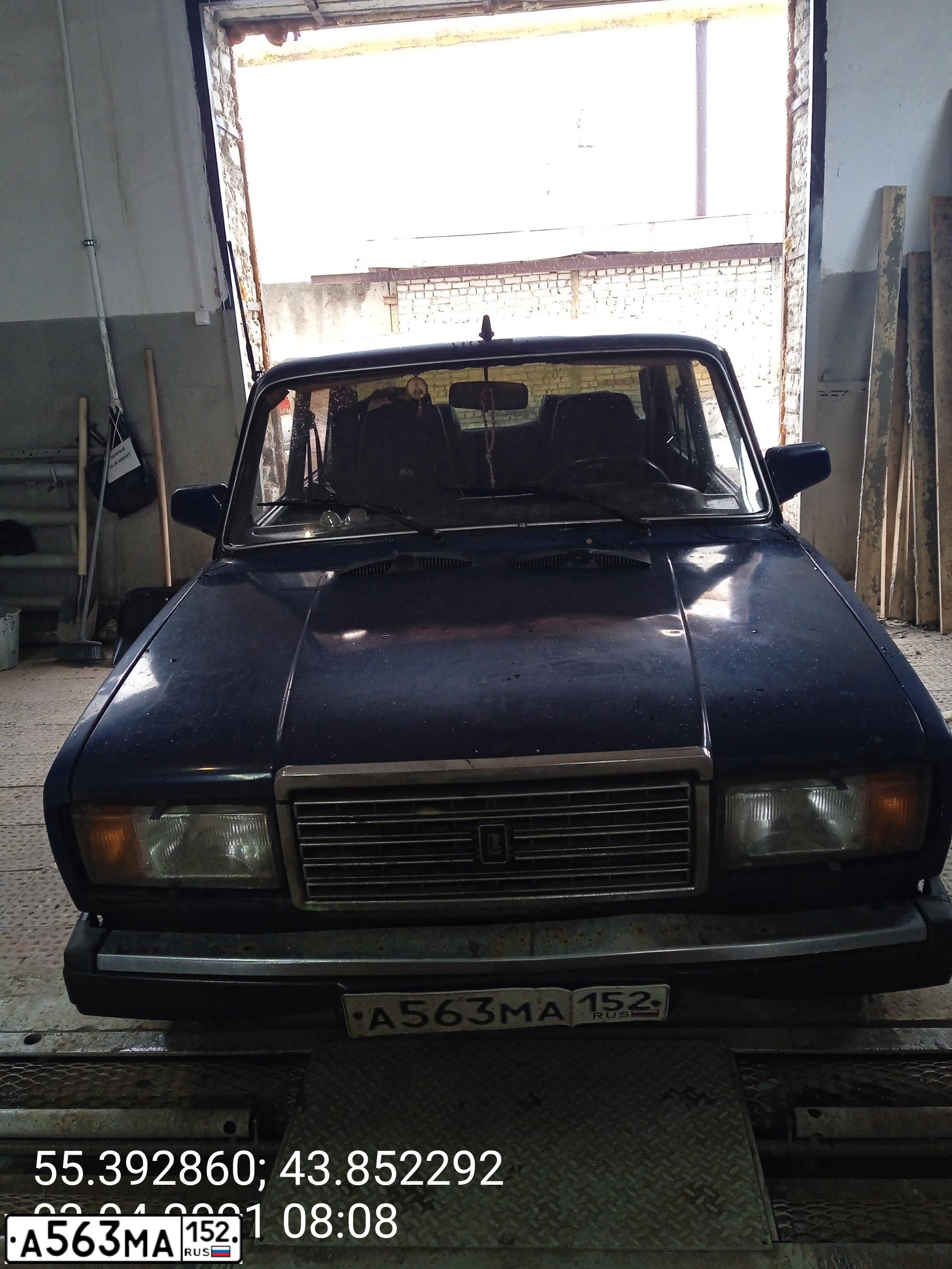 Фото автомобиля LADA 2107 LADA, 1998 — госномер А563МА152. Цвет: синий