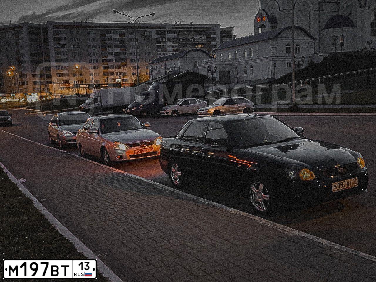 Фото автомобиля LADA 2170 PRIORA, 2011 — госномер Е693РВ13. Цвет: Сине-Черный