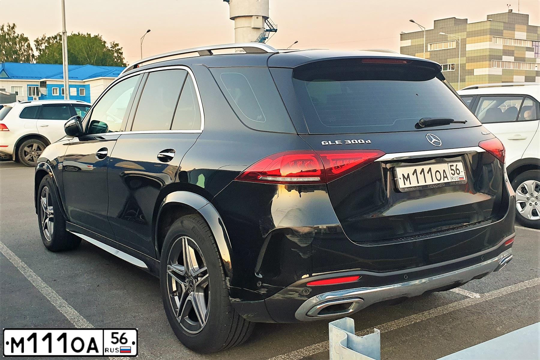 Фото автомобиля TOYOTA LANDCRUISER 200, 2013 — госномер А700СР116. Цвет: Белый