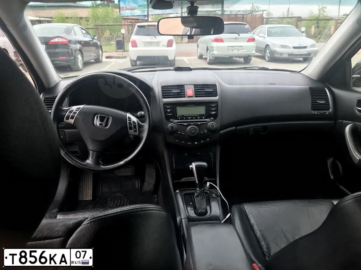 Фото автомобиля LADA VESTA, 2019 — госномер К442УР750. Цвет: Серебристый