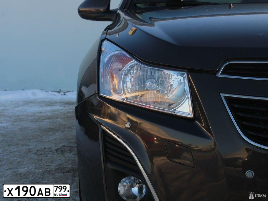 Фото автомобиля ШЕВРОЛЕ KL1J CRUZE, 2012 — госномер М380ОВ136. Цвет: СЕРЫЙ МЕТАЛЛИК