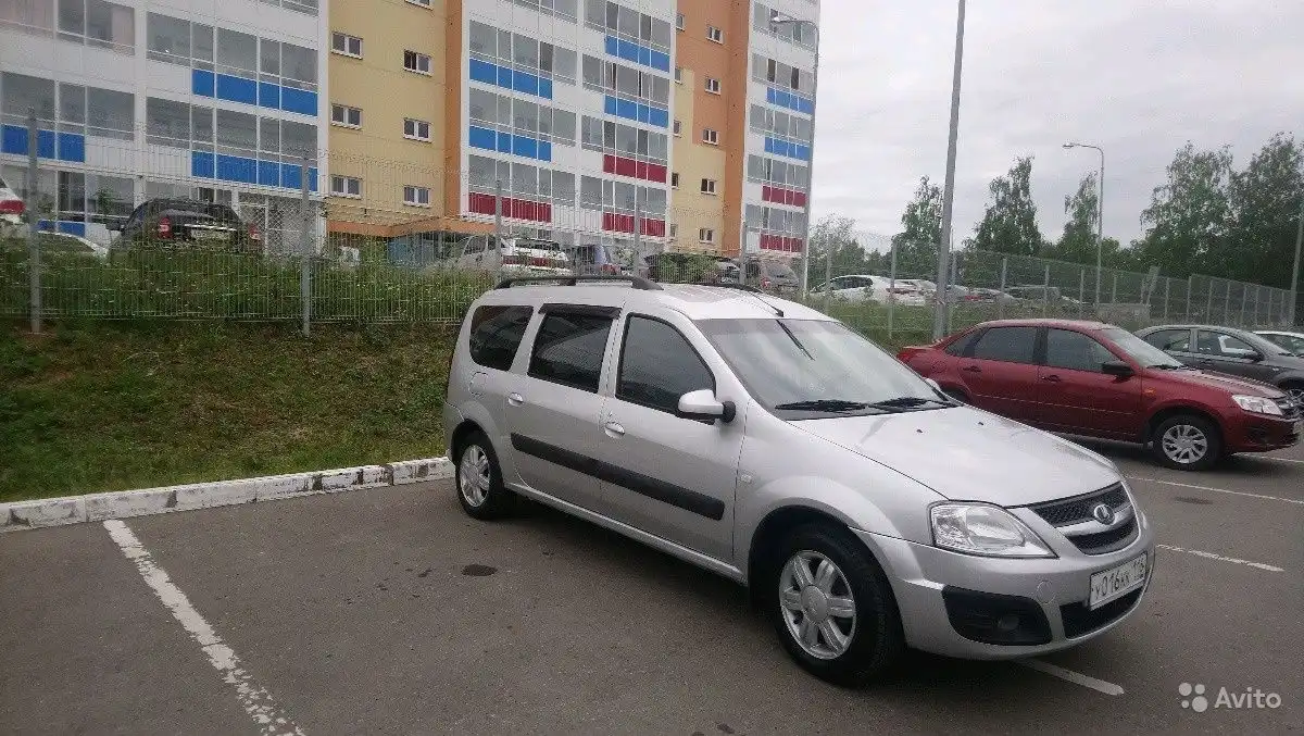 Фото автомобиля LADA LARGUS, 2014 — госномер Р685АР716