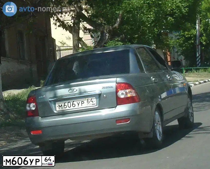 Фото автомобиля TOYOTA RAV4, 2004 — госномер М606УР64. Цвет: БЕЖЕВЫЙ
