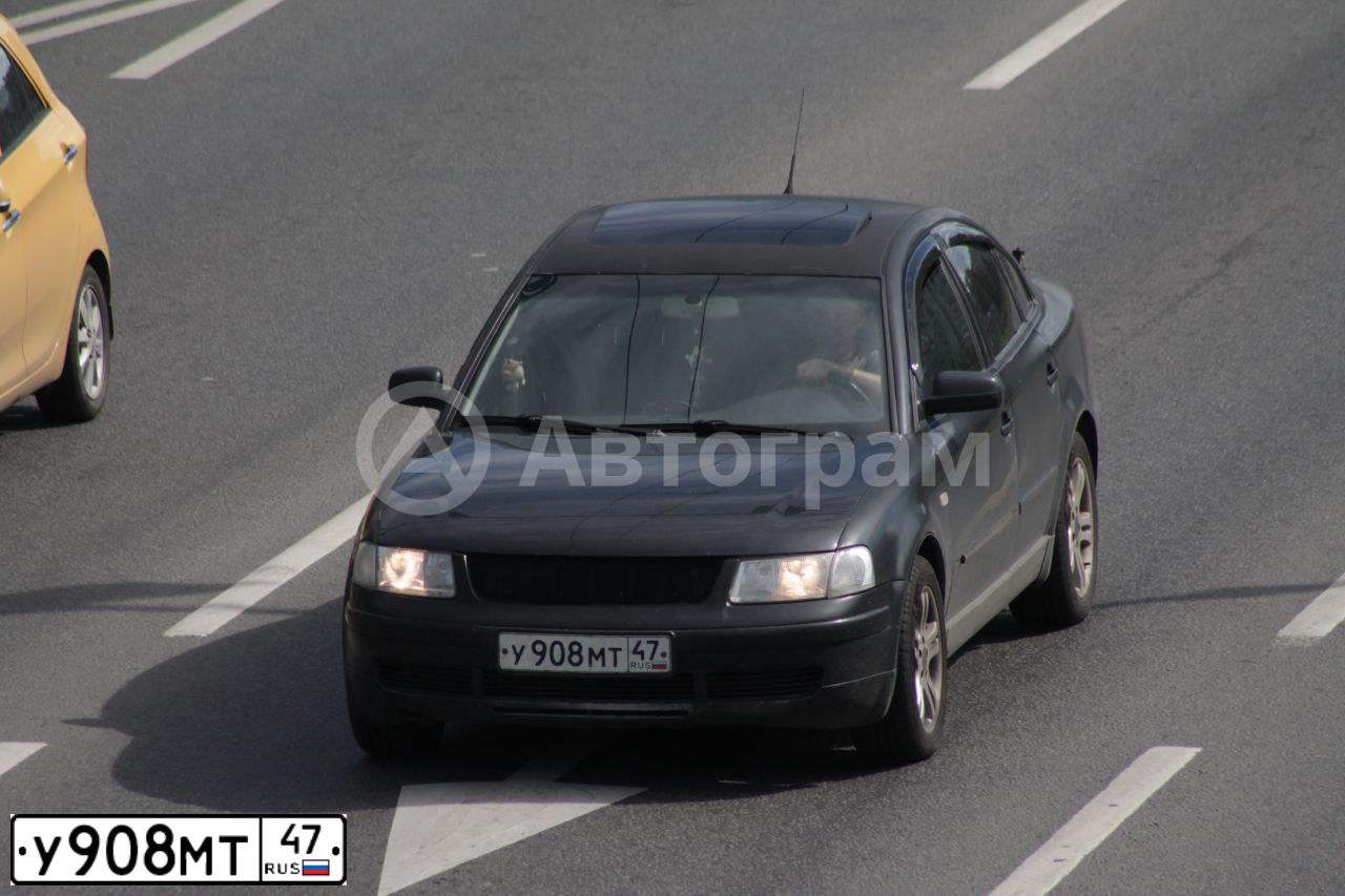 Фото автомобиля VOLKSWAGEN PASSAT, 2000 — госномер У908МТ47. Цвет: ЧЕРНЫЙ