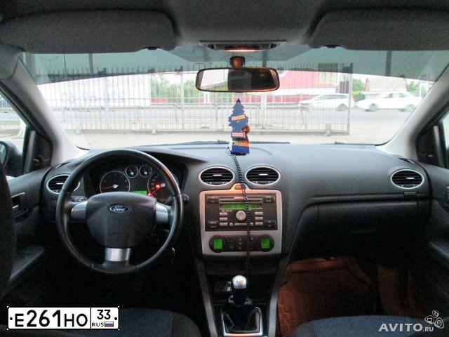 Фото автомобиля FORD FOCUS, 2006 — госномер К587УК126. Цвет: ЧЕРНЫЙ