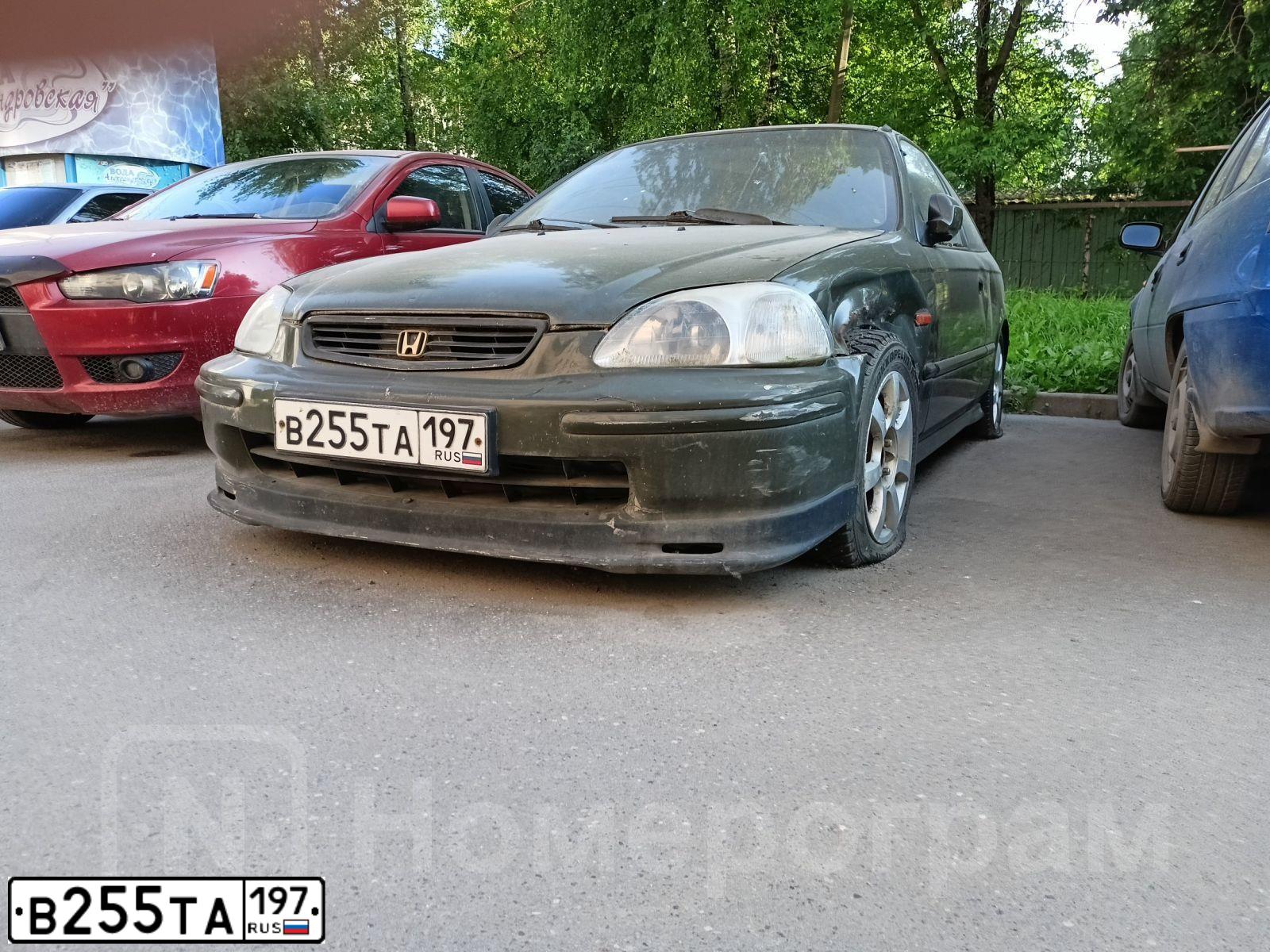 Фото автомобиля HONDA CIVIC, 1997 — госномер В255ТА197. Цвет: ЗЕЛЕНЫЙ