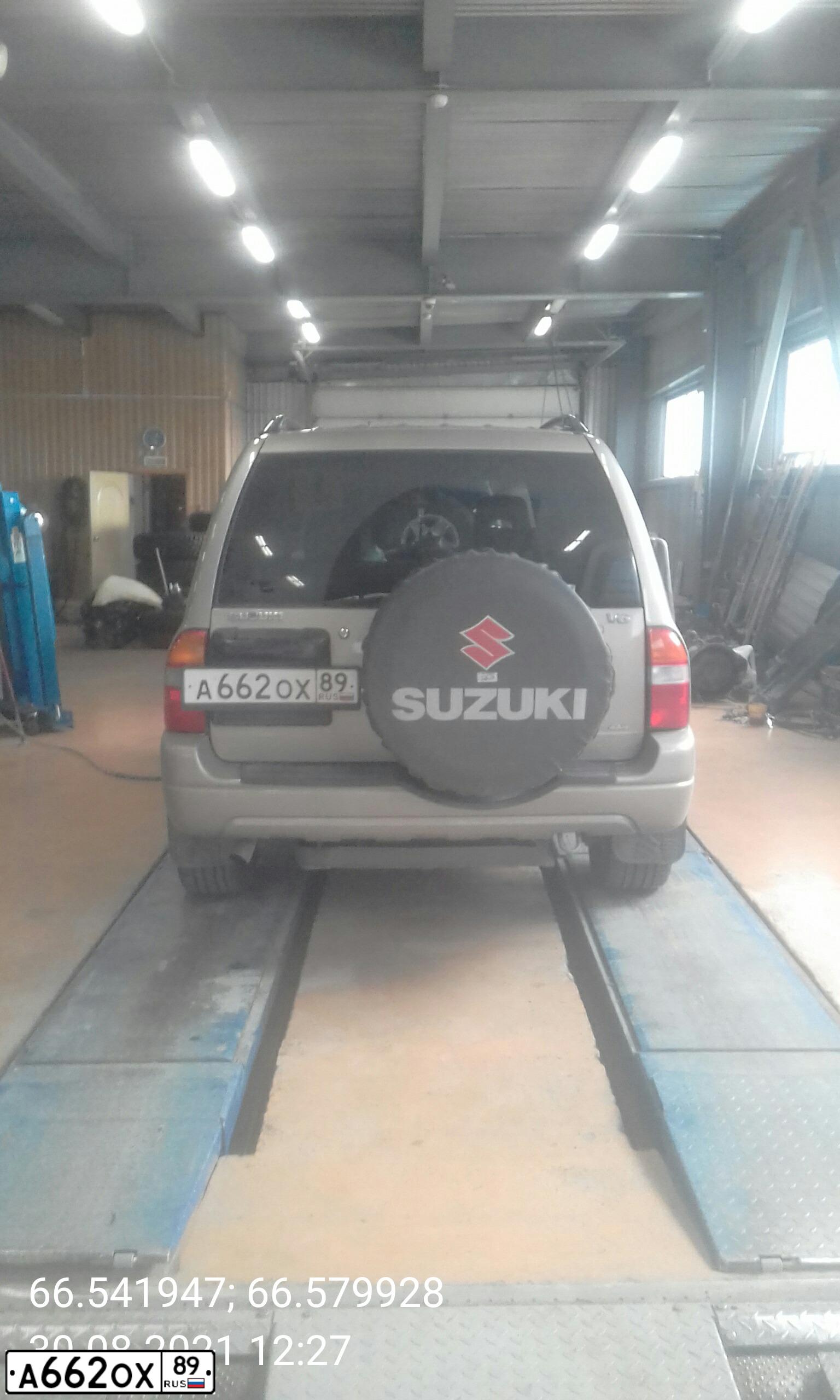 Фото автомобиля SUZUKI VITARA XL-7, 2003 — госномер А662ОХ89. Цвет: ЗОЛОТИСТЫЙ