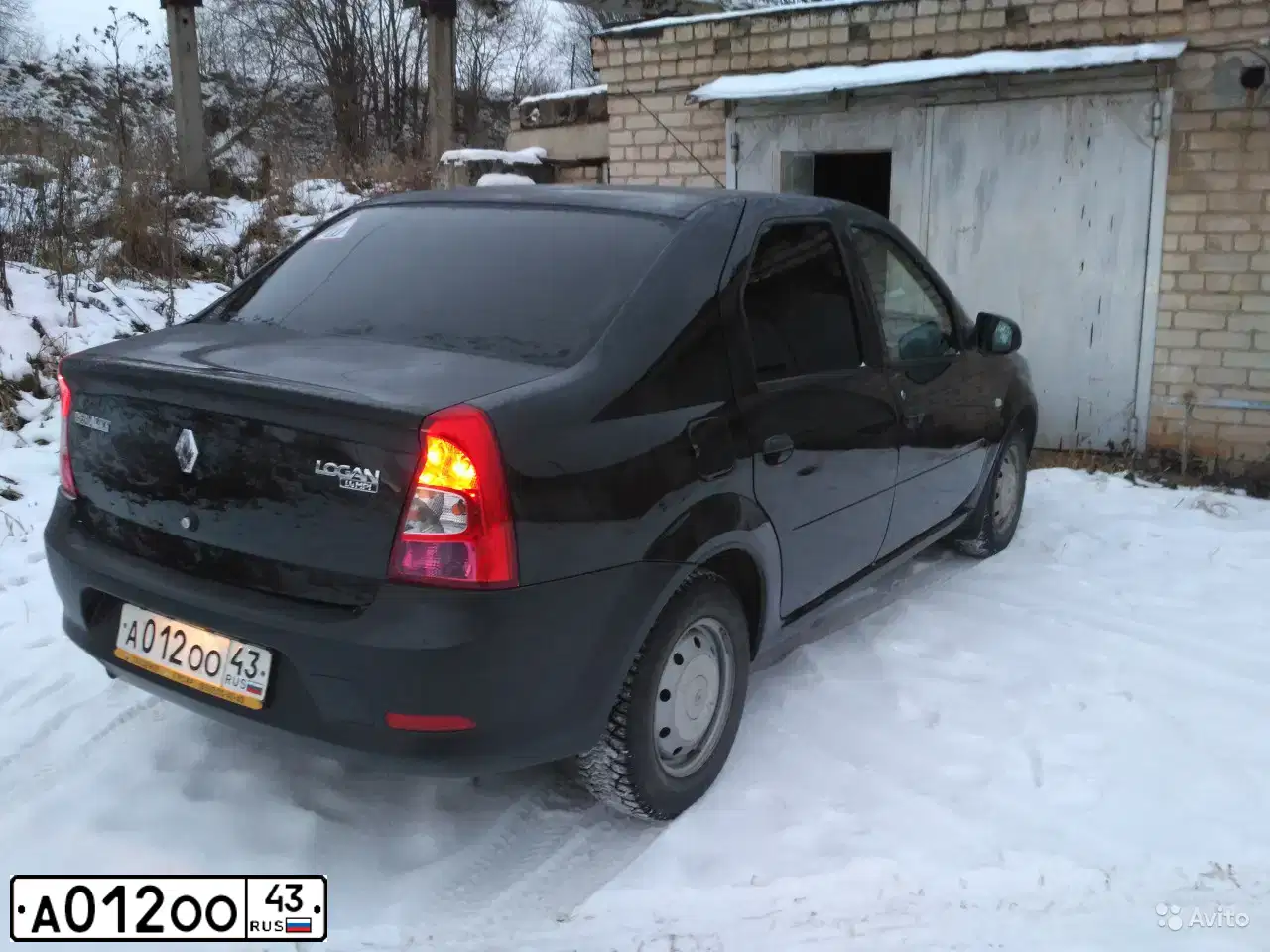 Фото автомобиля RENAULT LOGAN, 2013 — госномер С578ТО43. Цвет: ЧЕРНЫЙ