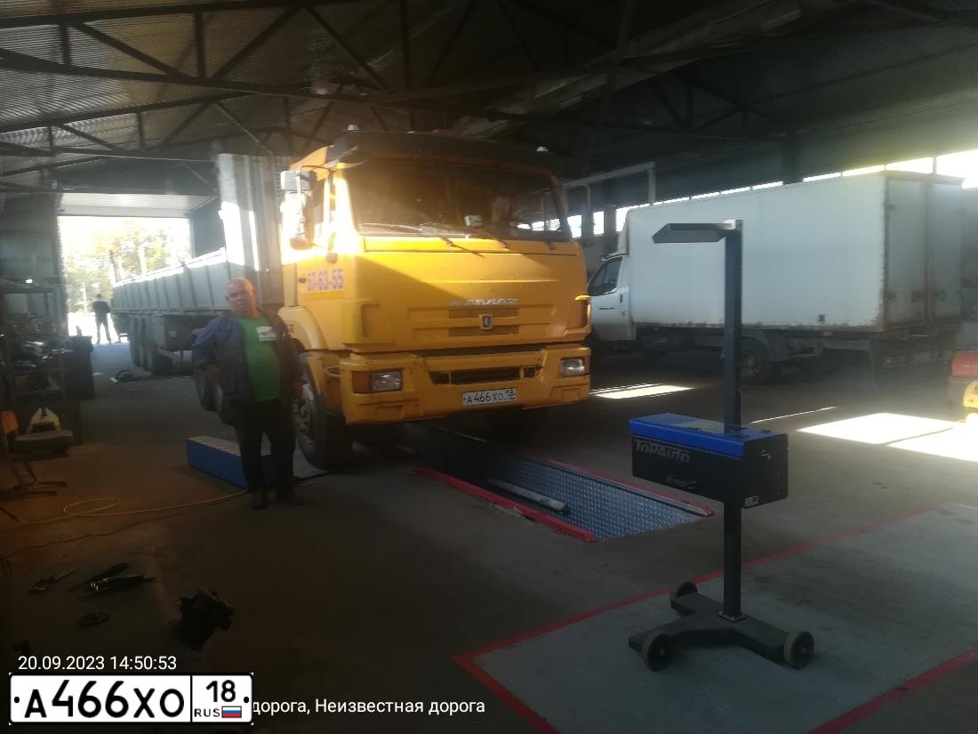 Фото автомобиля KAMAZ 65116 /6X4/, 2012 — госномер А466ХО18. Цвет: ЖЁЛТЫЙ
