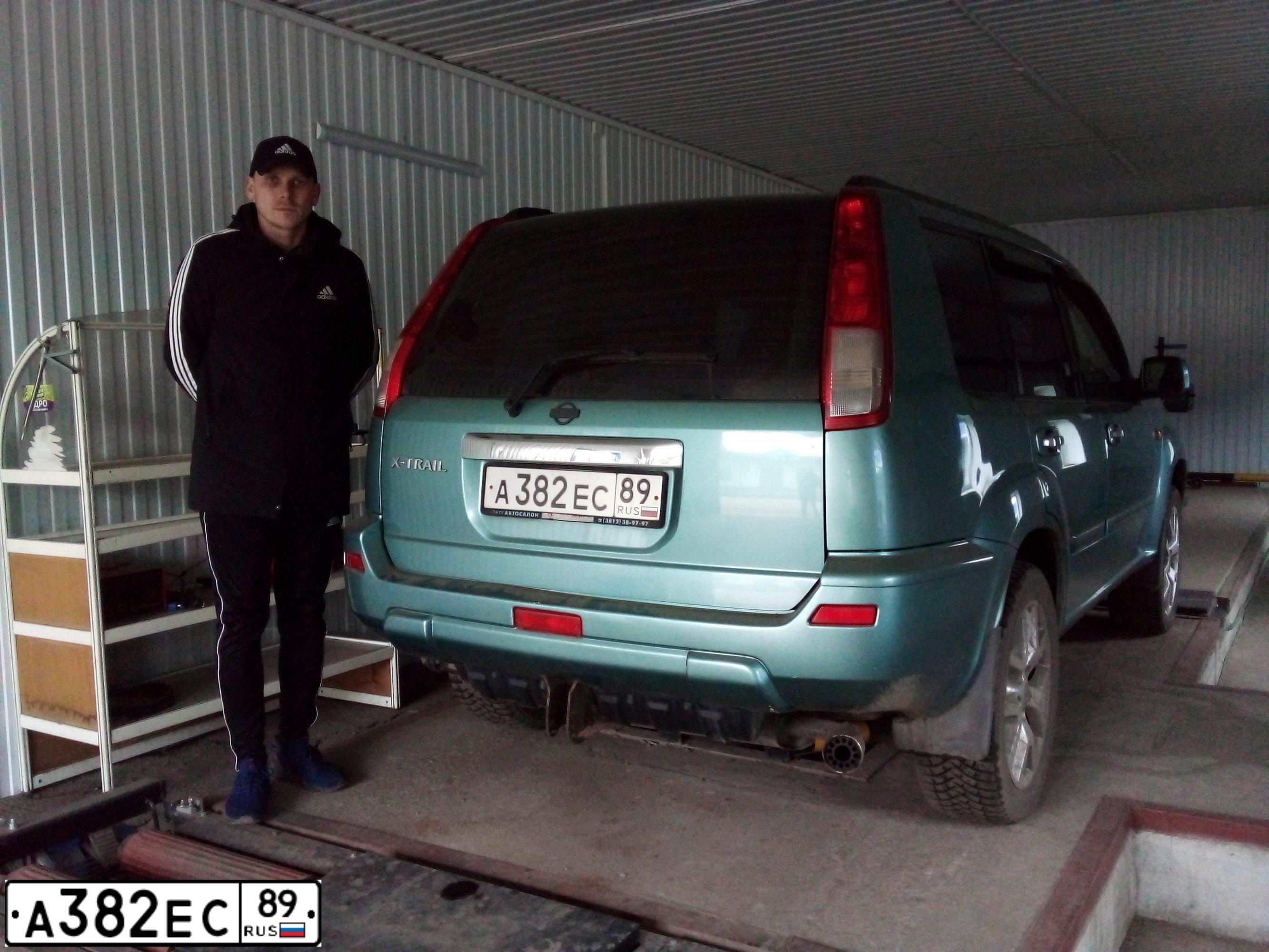 Фото автомобиля NISSAN X-TRAIL, 2002 — госномер В949УС124
