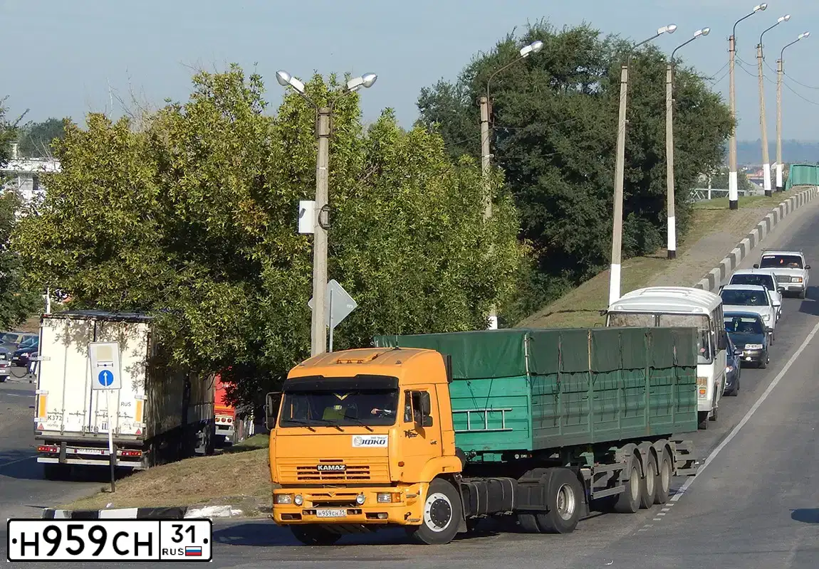 Фото автомобиля KAMAZ 5460 /4X2/, 2011 — госномер Н959СН31. Цвет: ЖЕЛТЫЙ ГЕОРГИН