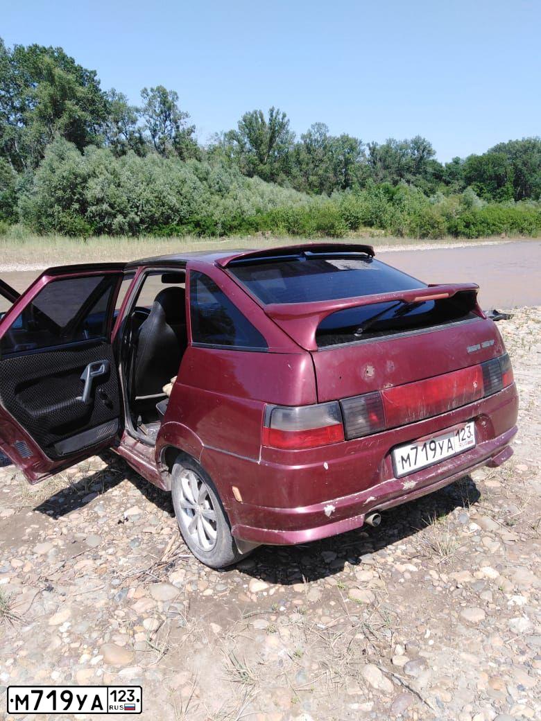 Фото автомобиля LADA 2112, 2005 — госномер Н596ТК71. Цвет: ТЕМНО-МАЛИНОВЫЙ