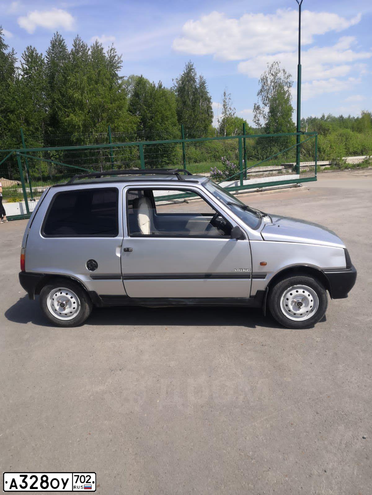 Фото автомобиля LADA 2172 PRIORA, 2010 — госномер В898ТУ116. Цвет: ТЕМНО-ВИШНЕВЫЙ