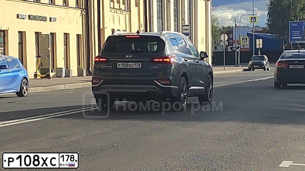 Фото автомобиля HYUNDAI SOLARIS, 2014 — госномер Р108ХС178. Цвет: БЕЛЫЙ