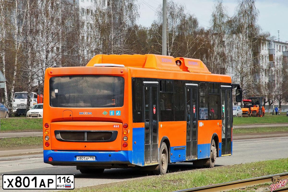 Фото автомобиля NEFAZ 5299 /KAMAZ 5297 4X2/, 2015 — госномер А044ММ155. Цвет: Оранжевый