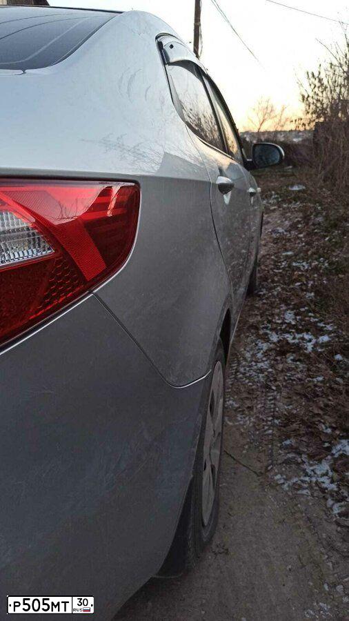 Фото автомобиля KIA RIO, 2012 — госномер А626НО30. Цвет: Серебристый