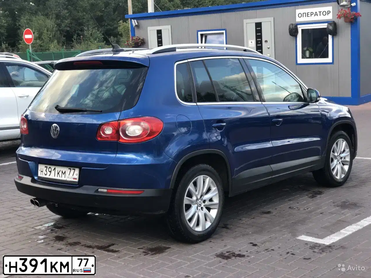 Фото автомобиля VOLKSWAGEN TIGUAN, 2008 — госномер С915МУ39. Цвет: СИНИЙ