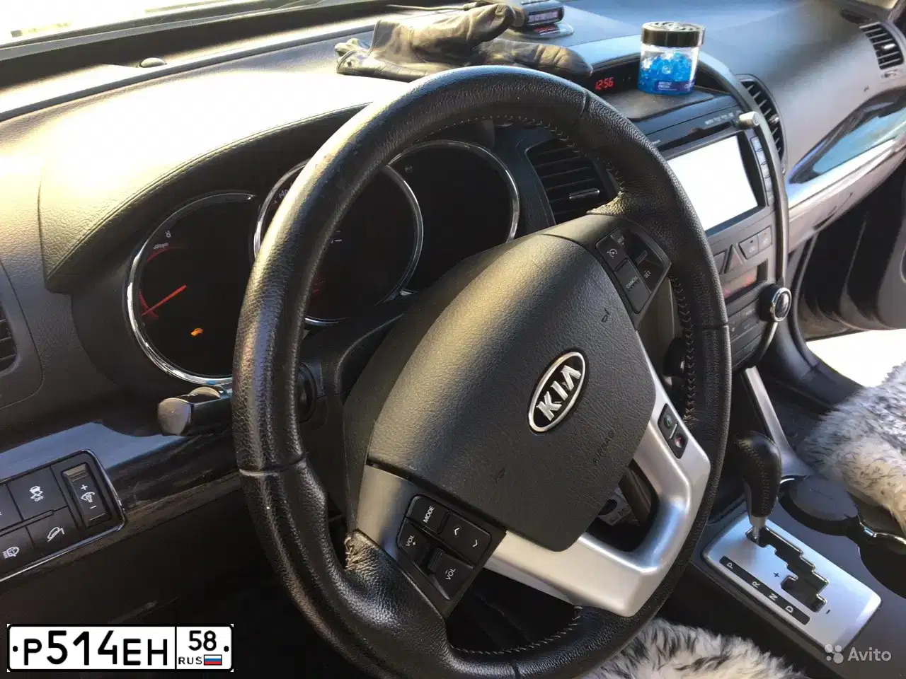 Фото автомобиля KIA SORENTO, 2012 — госномер Р514ЕН58. Цвет: ЧЕРНЫЙ