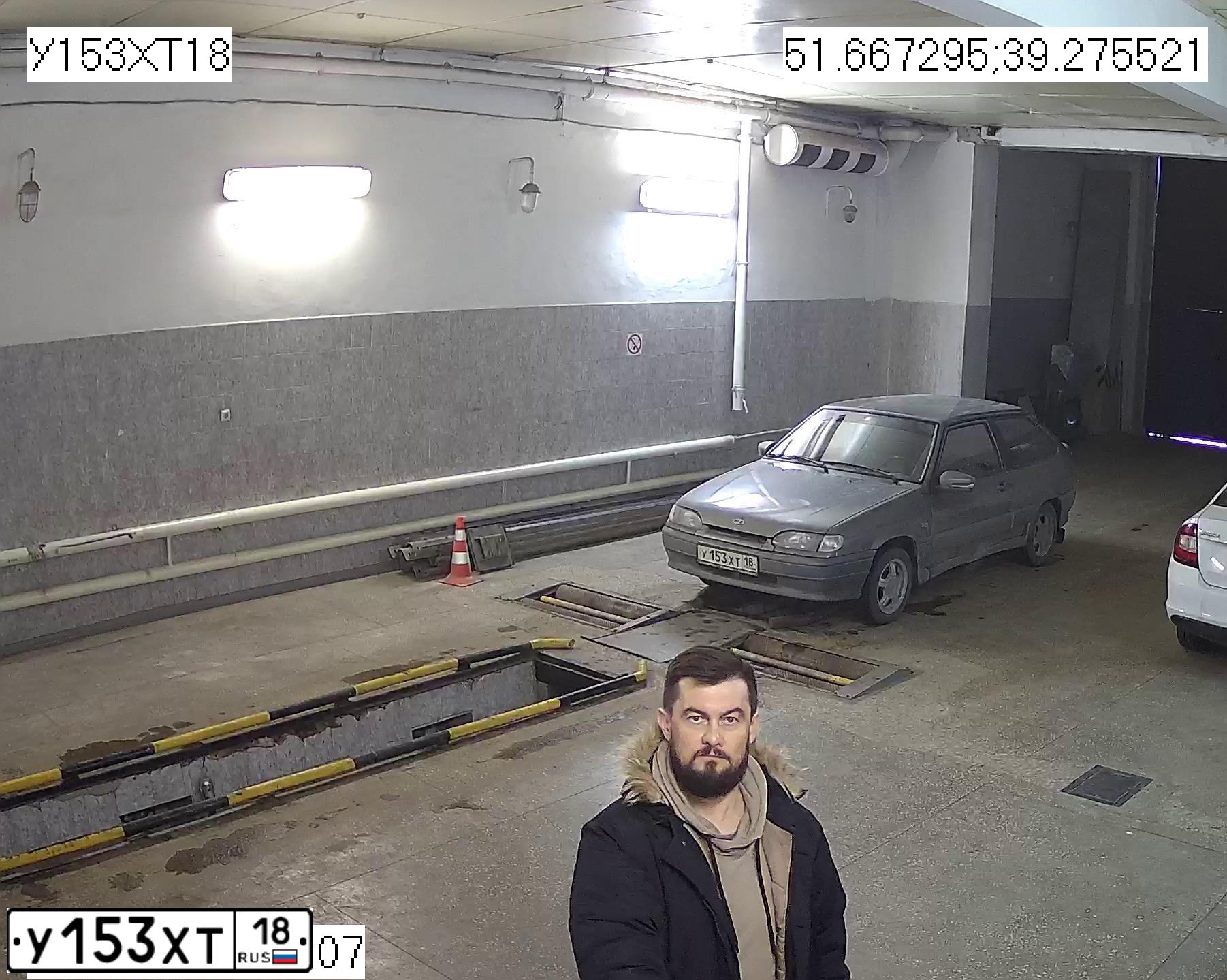 Фото автомобиля LADA 2113, 2011 — госномер В997МО136. Цвет: СРЕДНИЙ СЕРО-ЗЕЛЕН.МЕТАЛЛ