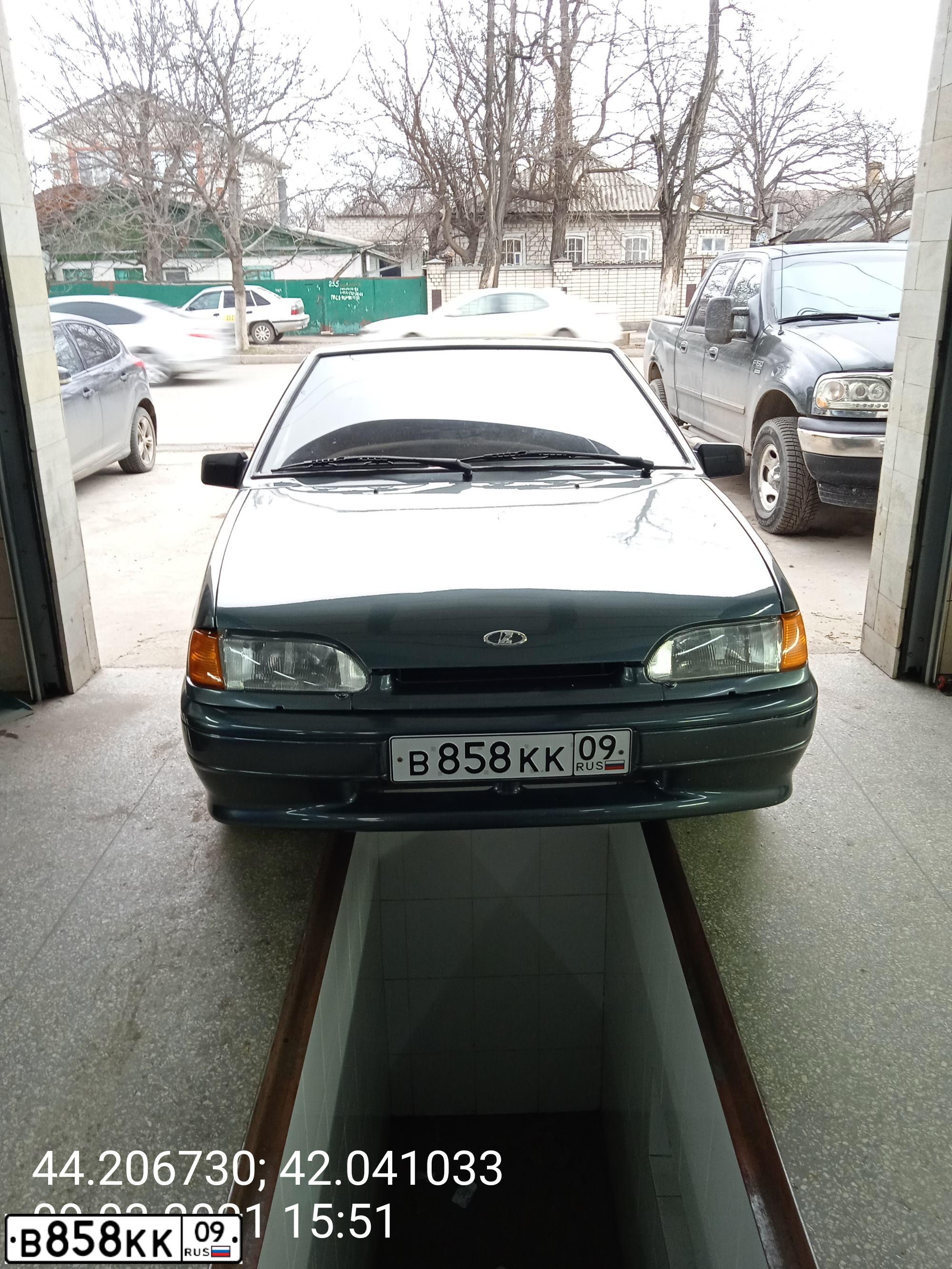 Фото автомобиля LADA 2114 SAMARA, 2009 — госномер В858КК09. Цвет: СЕРО-СИНЕ-ЗЕЛЕНЫЙ