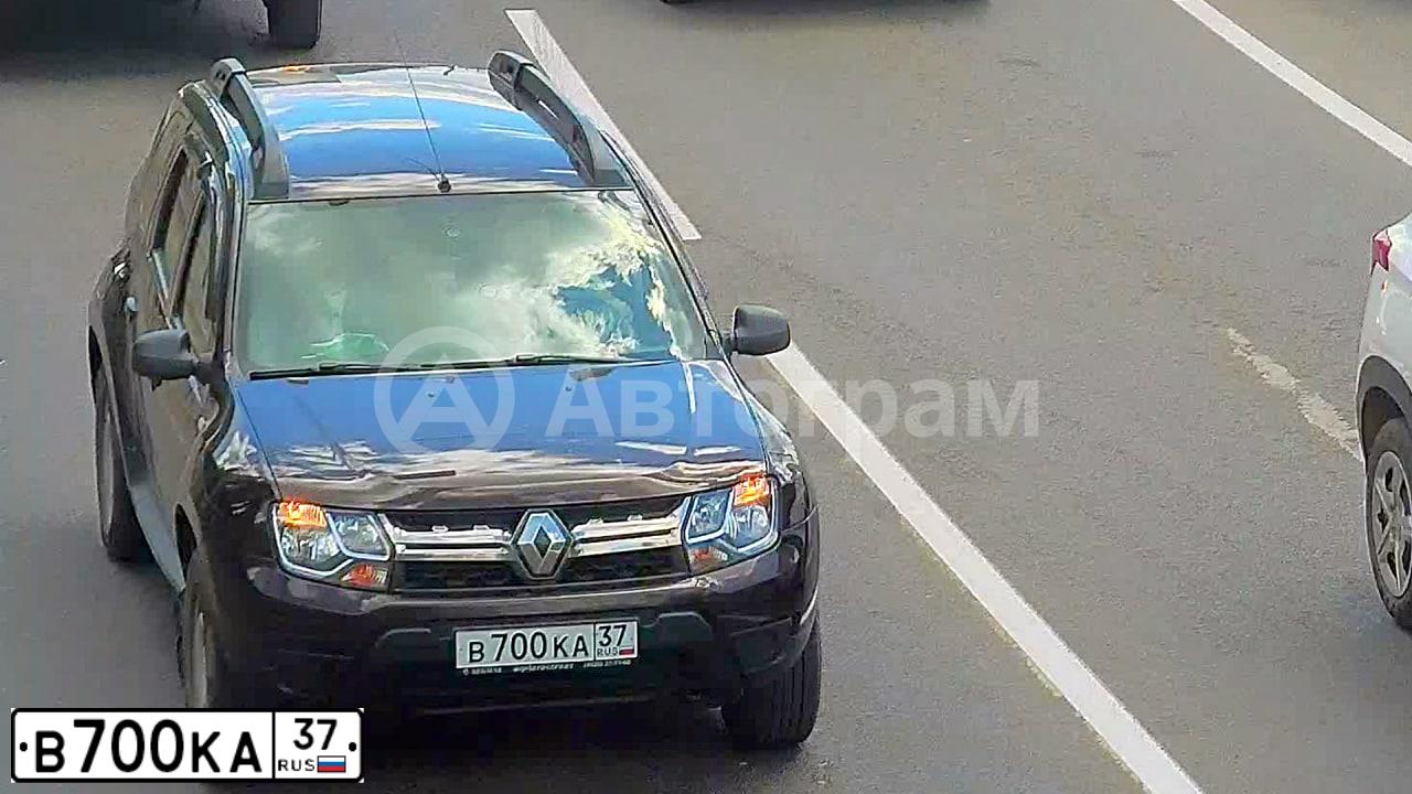 Фото автомобиля RENAULT DUSTER, 2018 — госномер В700КА37. Цвет: ТЕМНО-КОРИЧНЕВЫЙ