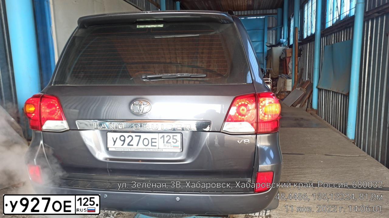 Фото автомобиля HYUNDAI GRAND STAREX, 2014 — госномер М561УК35. Цвет: Белый