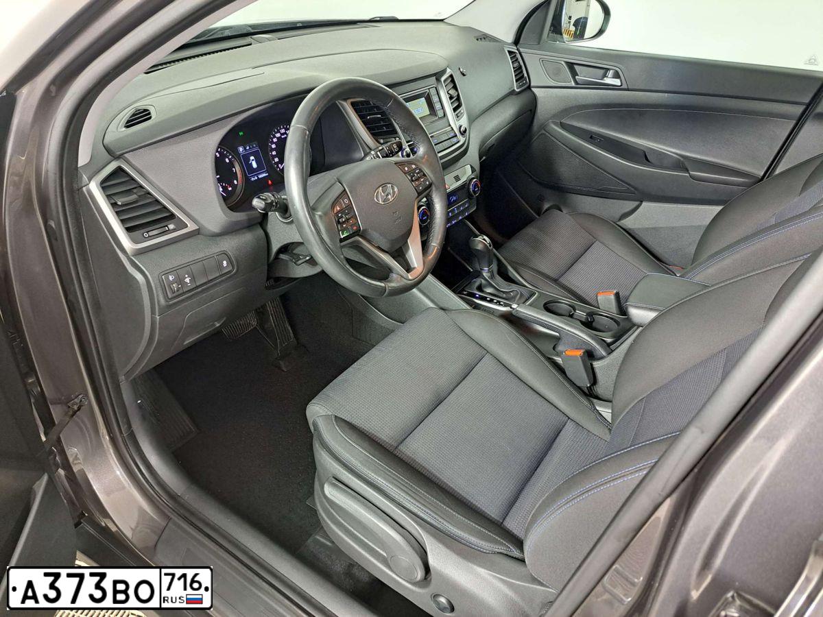Фото автомобиля HYUNDAI TUCSON, 2017 — госномер С522ТР716. Цвет: Коричневый